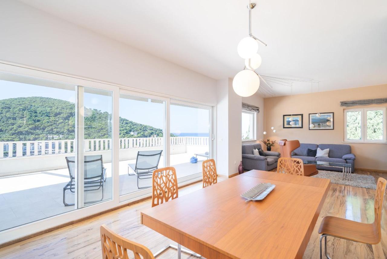 Apartment Penthouse Vis A Vis *